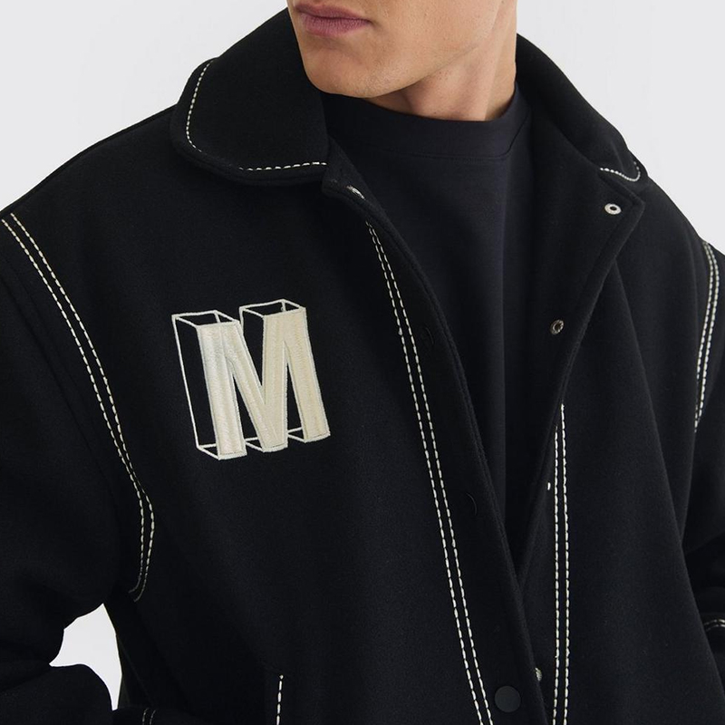 our streetwear jacket collection at hongfeng offers modern, urban style for every occasion.